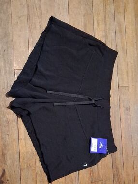JoyLab Black Drawstring Lounge Shorts